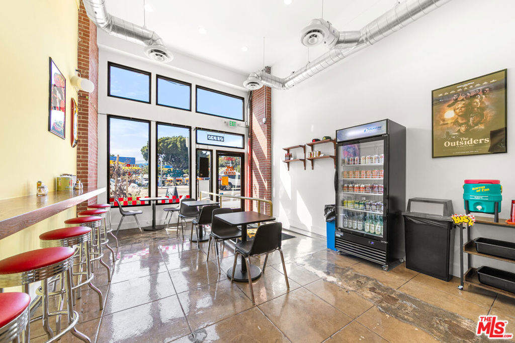4673 Hollywood Boulevard Property Photo 30