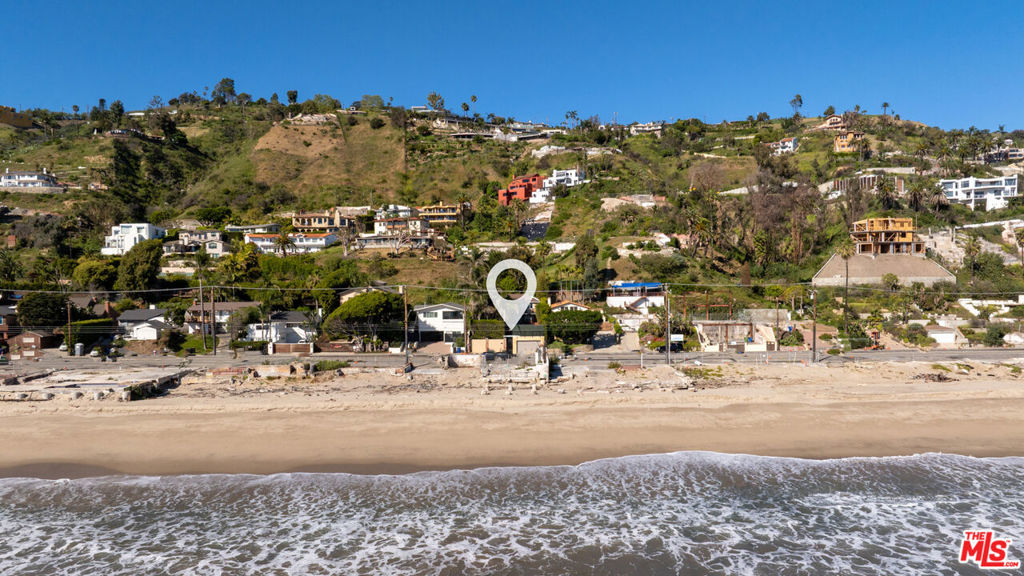 21546 Pacific Coast Highway Property Photo 3