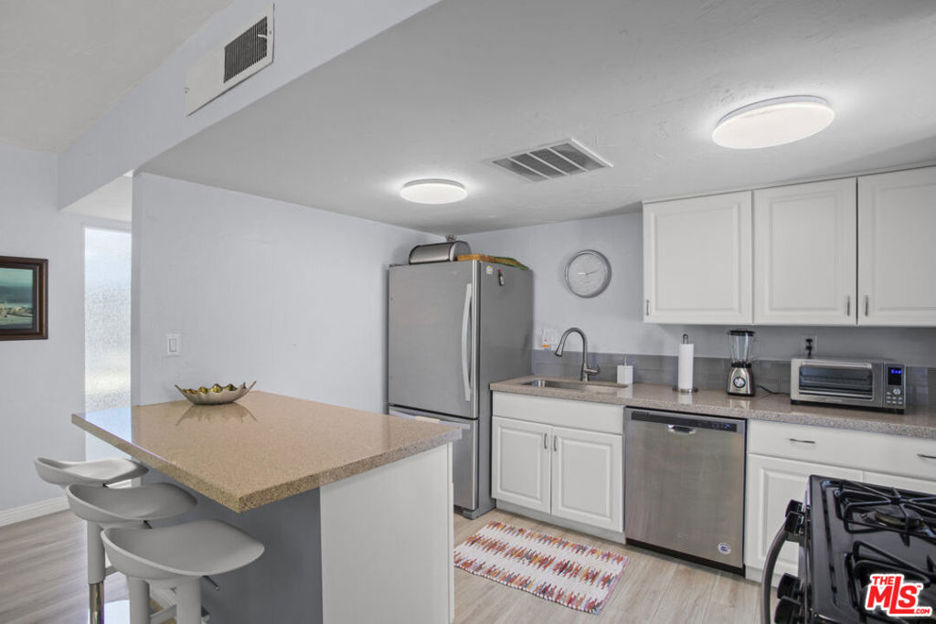 74125 San Marino Way Property Photo 3