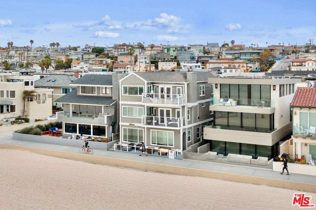 1836 The Strand Property Photo 1