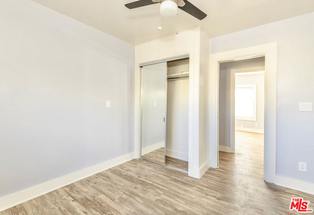 1836 The Strand Property Photo 41