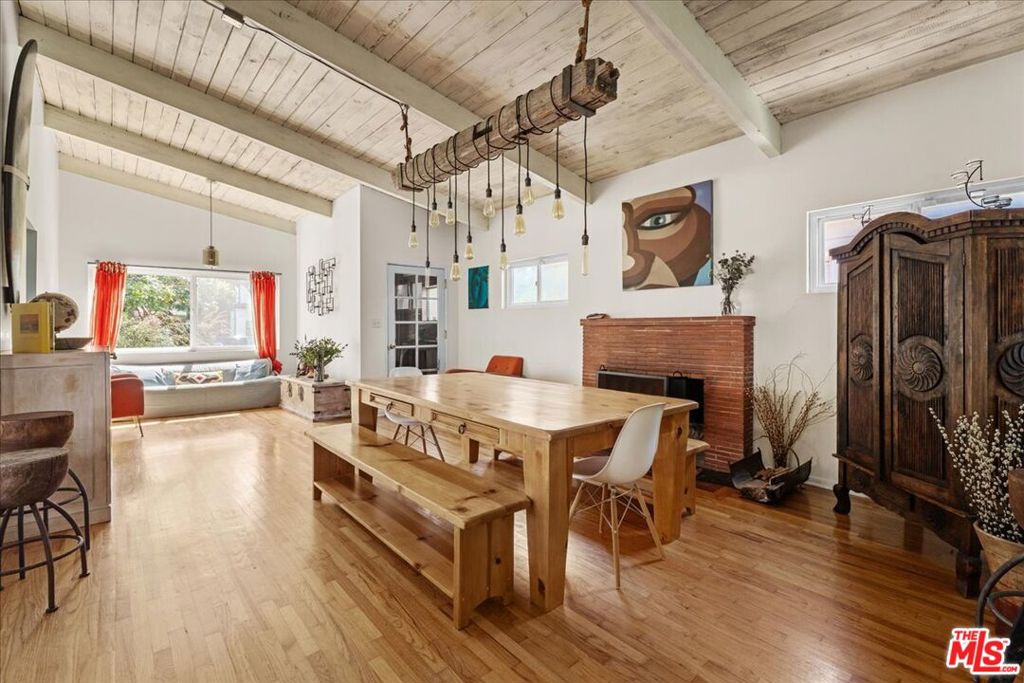3612 Greenwood Avenue Property Photo 1