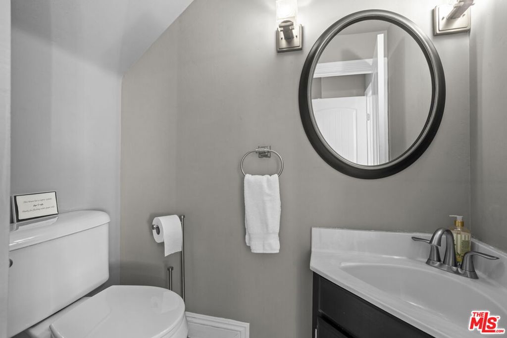 36880 E Benton Road Property Photo 25