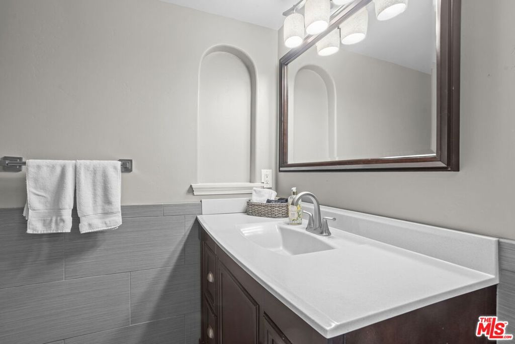 36880 E Benton Road Property Photo 26