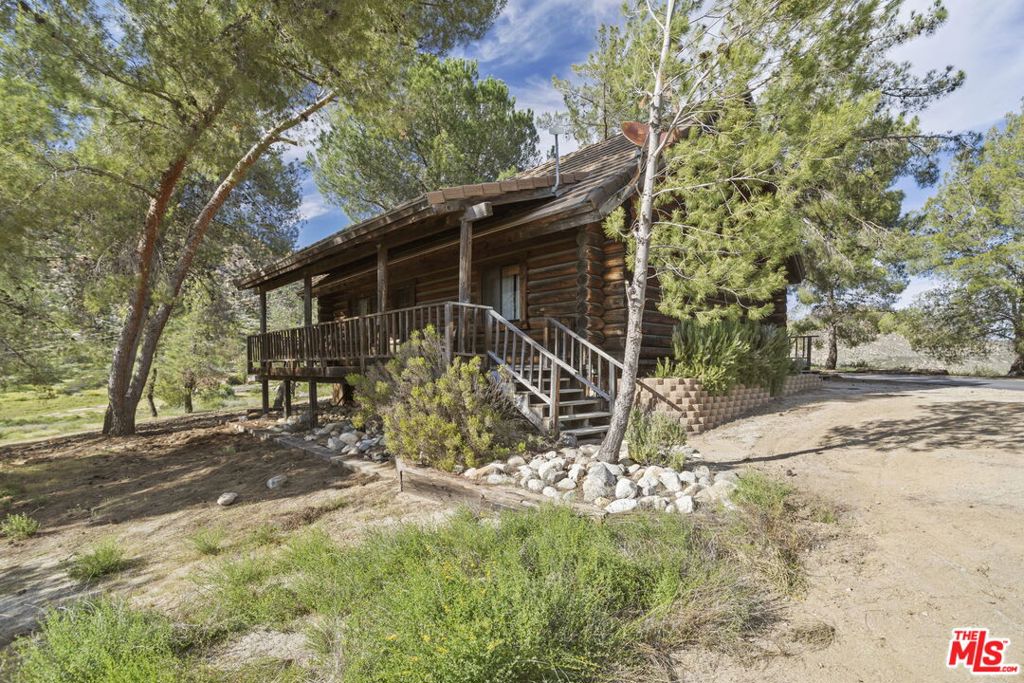 36880 E Benton Road Property Photo 39