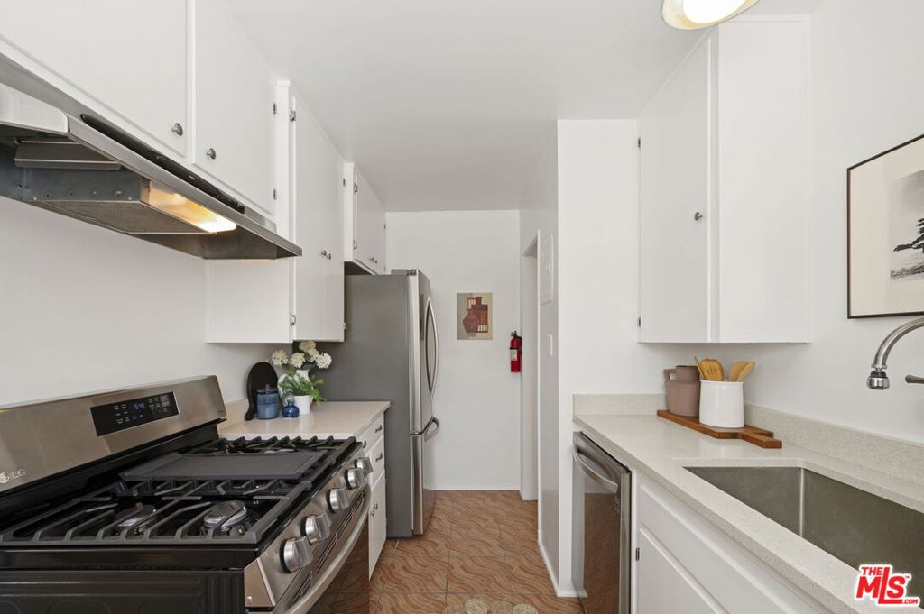 5345 Village Green Property Photo 15