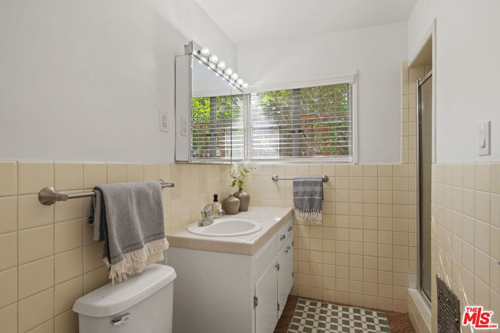5345 Village Green Property Photo 24