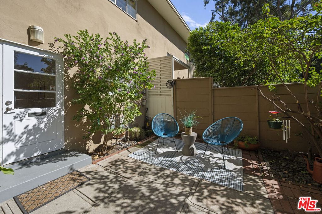 5345 Village Green Property Photo 27
