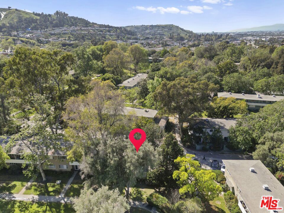 5345 Village Green Property Photo 34