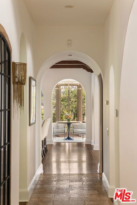 182 N Carmelina Avenue Property Photo 16