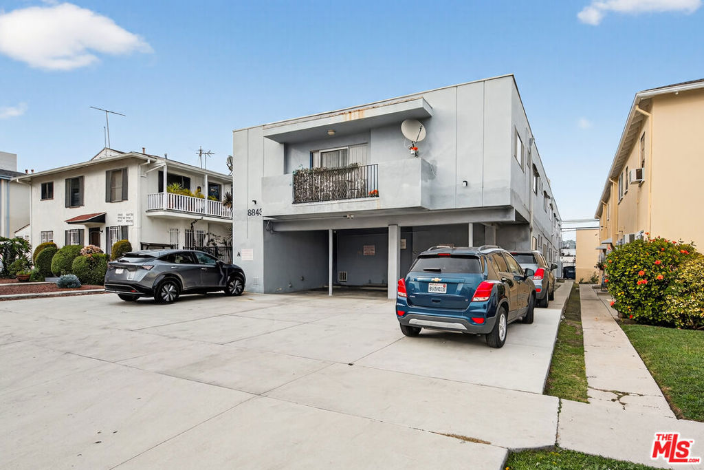 8843 Alcott Street Property Photo 18