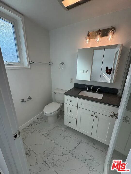 733 Huntley Drive Property Photo 14
