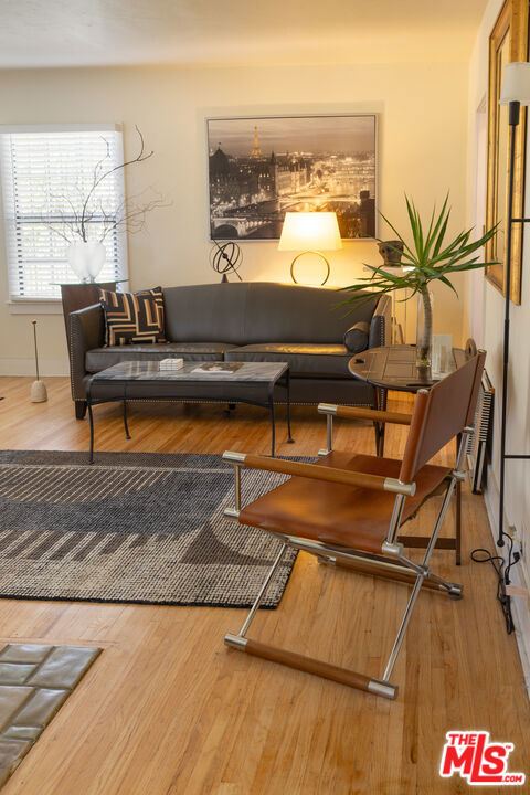 516 N Bronson Avenue Property Photo 8