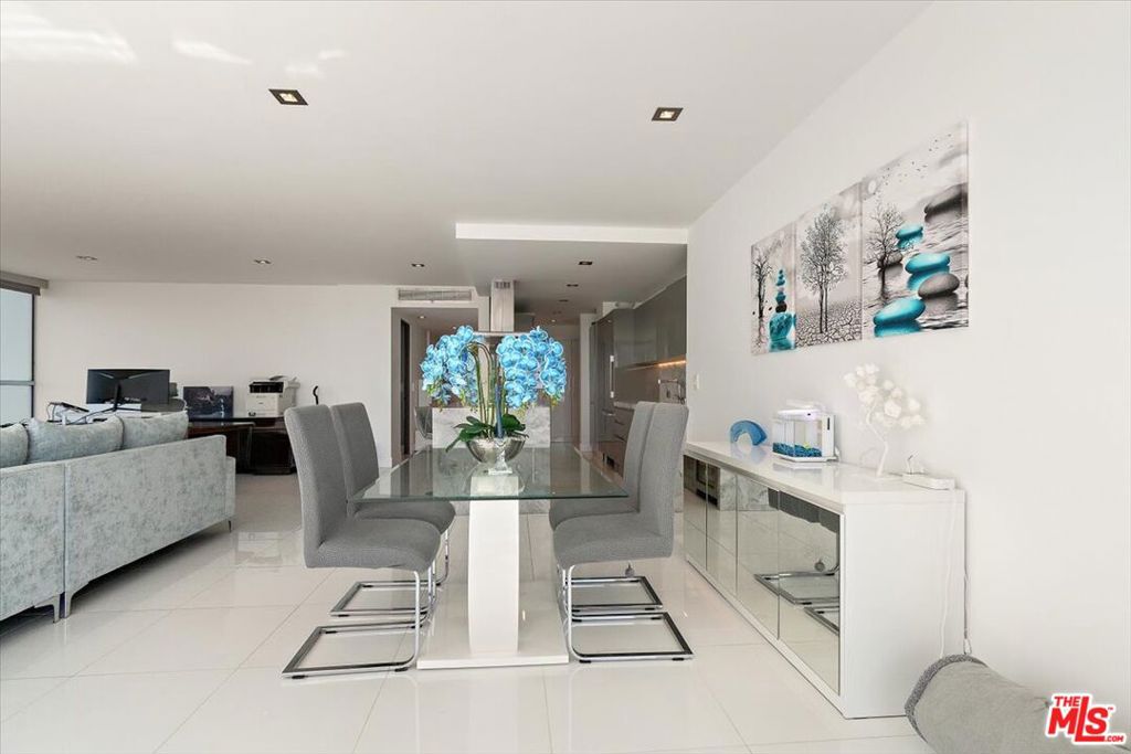 2222 Avenue Of The Stars 1203 Property Photo 9