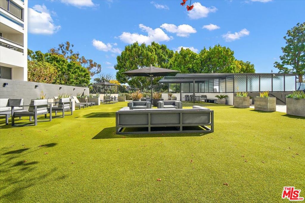 2222 Avenue Of The Stars 1203 Property Photo 22