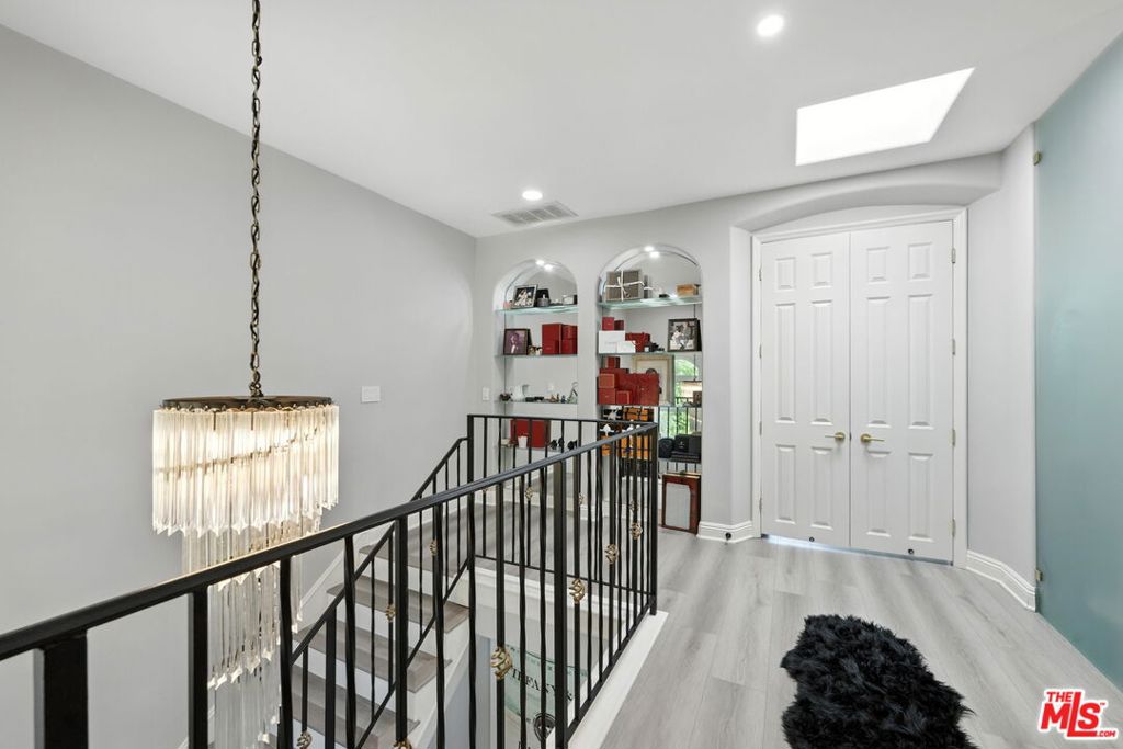 23971 De Ville Way Property Photo 14