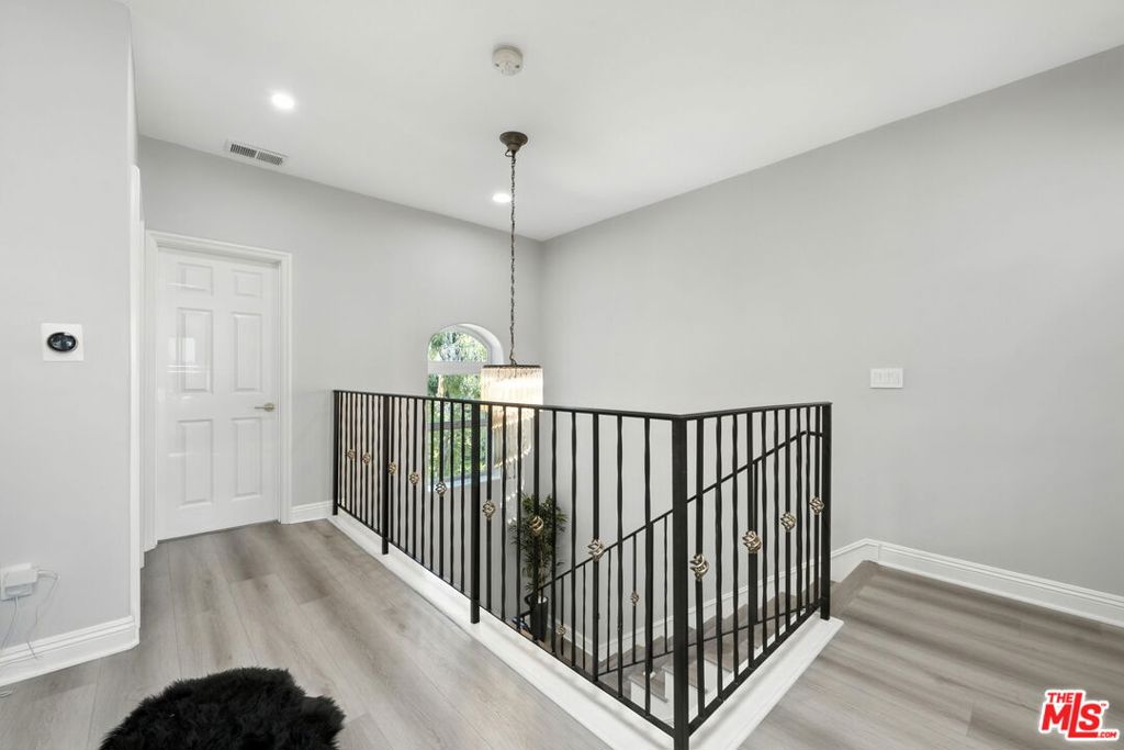23971 De Ville Way Property Photo 17