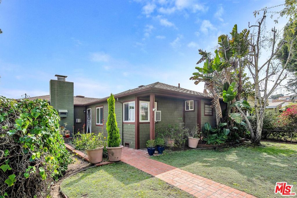 2030 Marine Street Property Photo 1