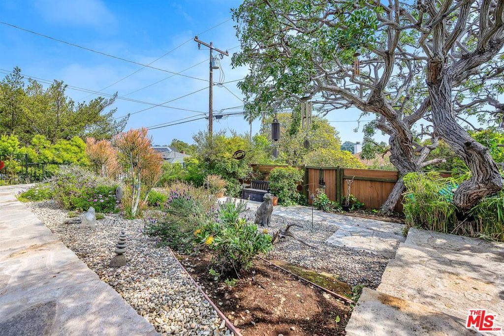2030 Marine Street Property Photo 38
