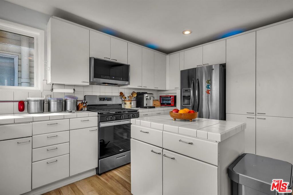2030 Marine Street Property Photo 43