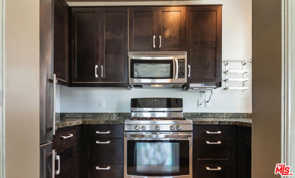 254 S Vendome Property Photo 1