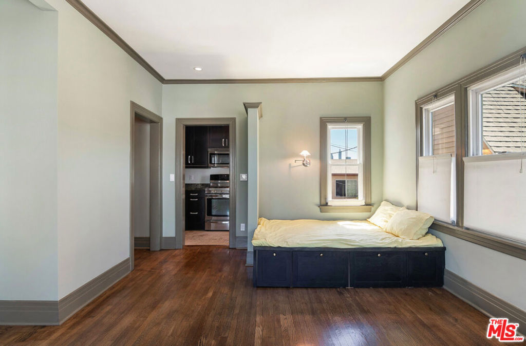 254 S Vendome Property Photo 3