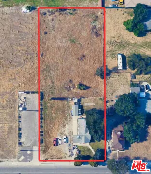 1940 W Base Line Street Property Photo 9