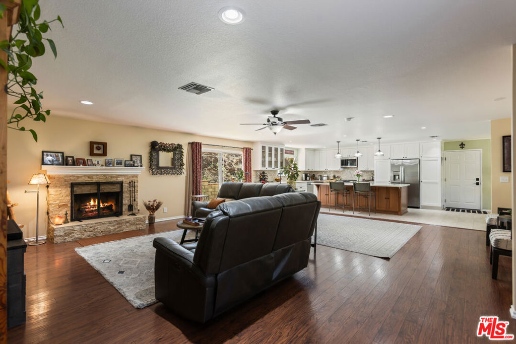 2952 Golden Spur Road Property Photo 4