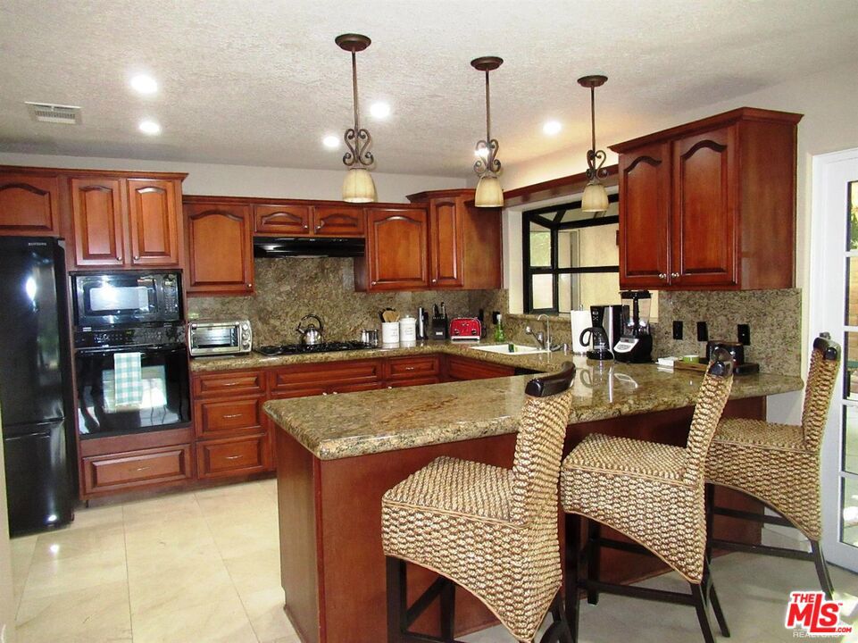 78920 Skyward Way Property Photo 8