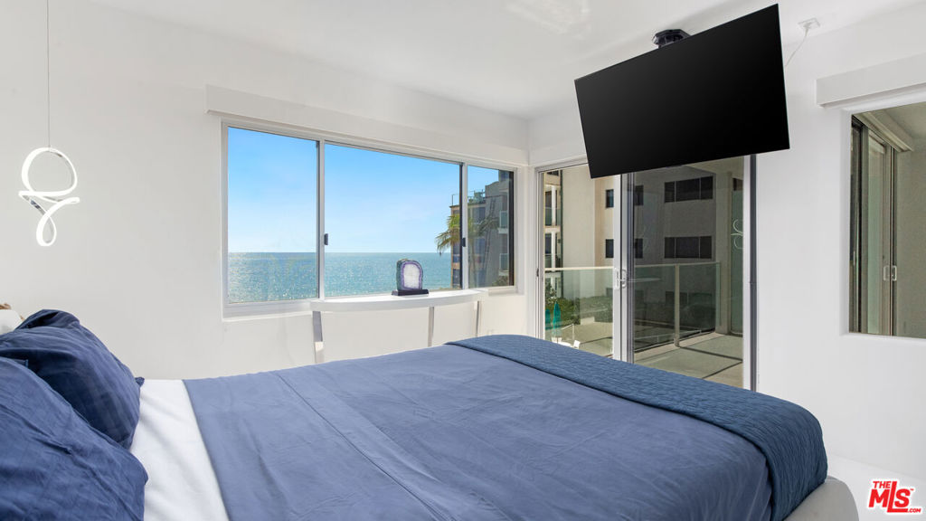 22548 Pacific Coast Highway 203 Property Photo 12