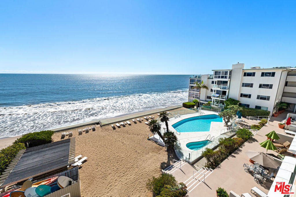 22548 Pacific Coast Highway 203 Property Photo 15