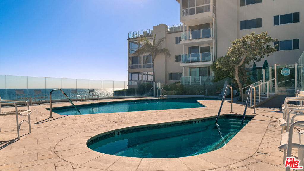 22548 Pacific Coast Highway 203 Property Photo 17