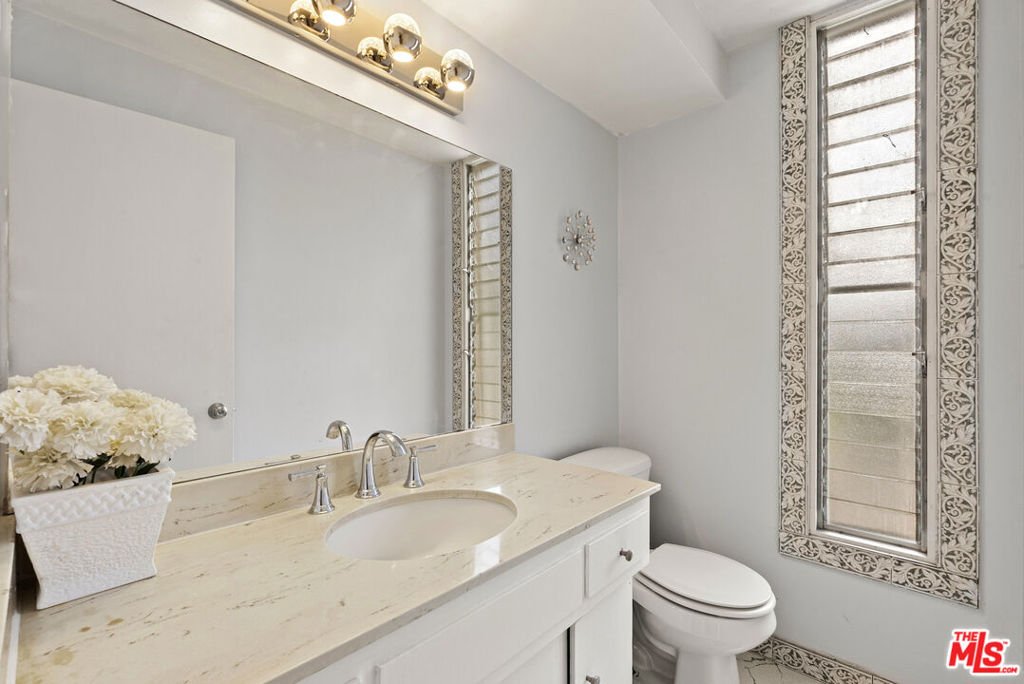 11807 Bel Terrace Property Photo 13