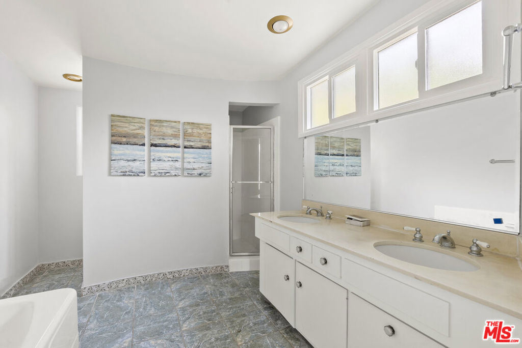 11807 Bel Terrace Property Photo 21