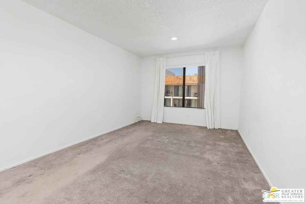 1401 Valley View Road 321 Property Photo 17