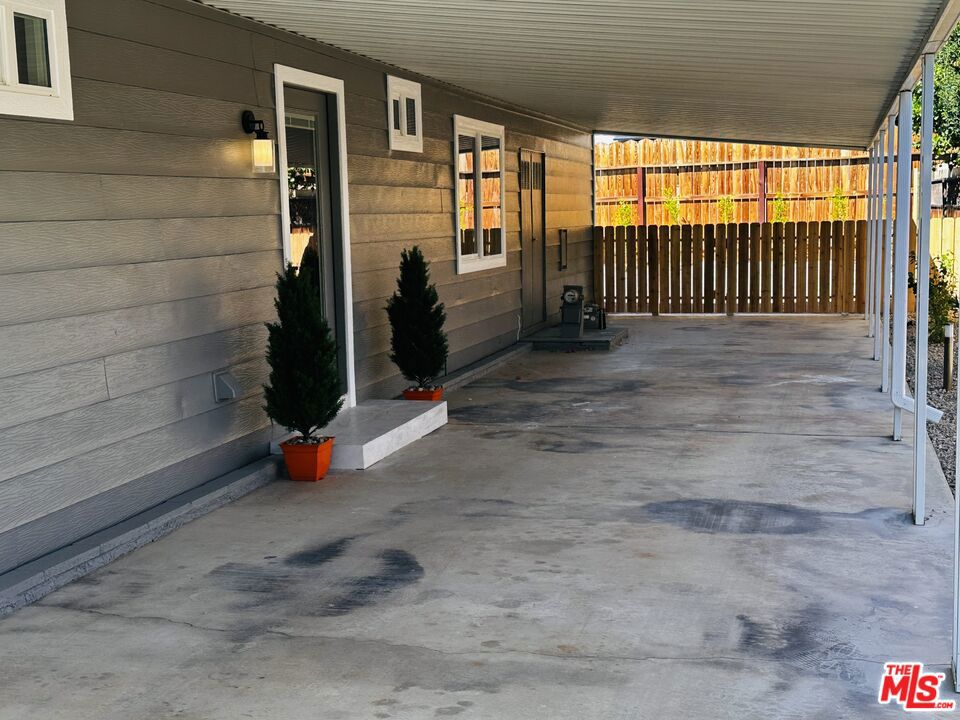 266 S Paseo Laredo Property Photo 40