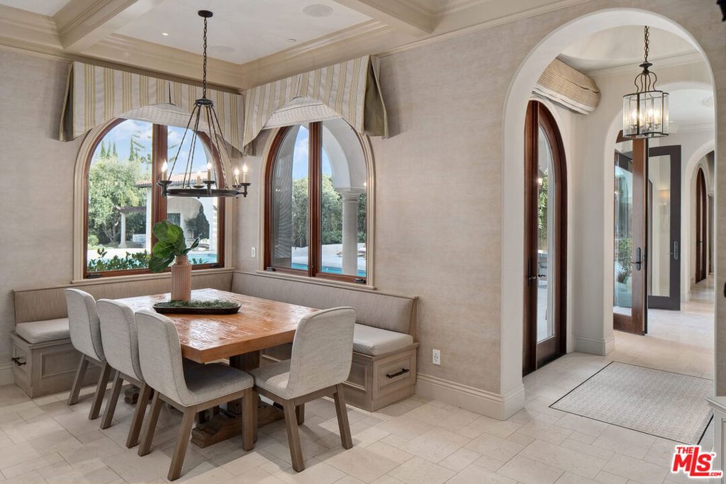 6882 Arizona Avenue Property Photo 12
