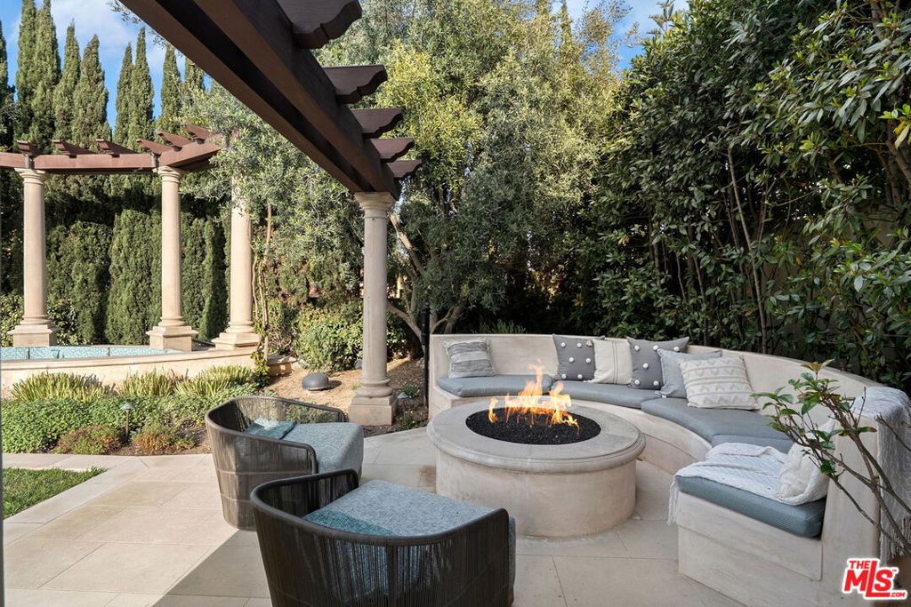 6882 Arizona Avenue Property Photo 38