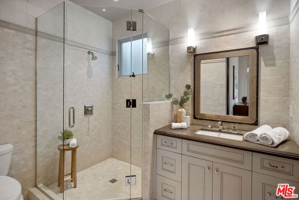 6882 Arizona Avenue Property Photo 44