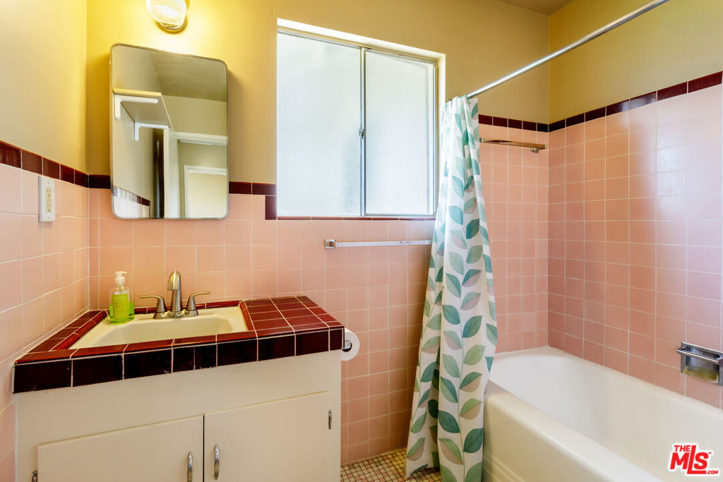 62137 Desert Air Road Property Photo 20