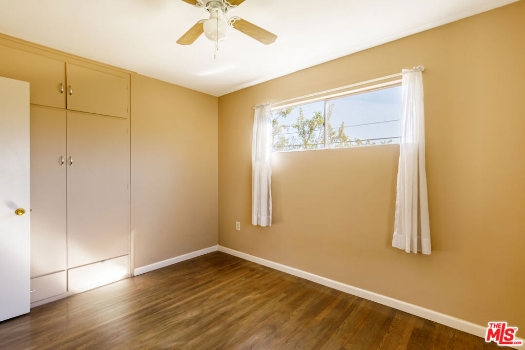 62137 Desert Air Road Property Photo 22