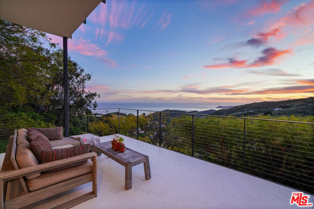 2727 Corral Canyon Road Property Photo 8