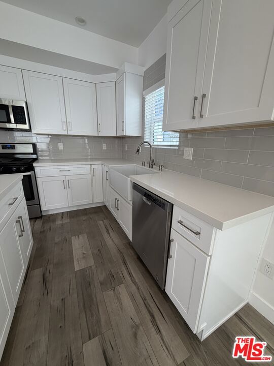 3944 S Budlong Avenue Property Photo 32