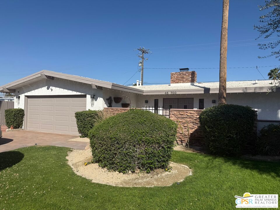 45700 Mountain View Avenue Property Photo 1