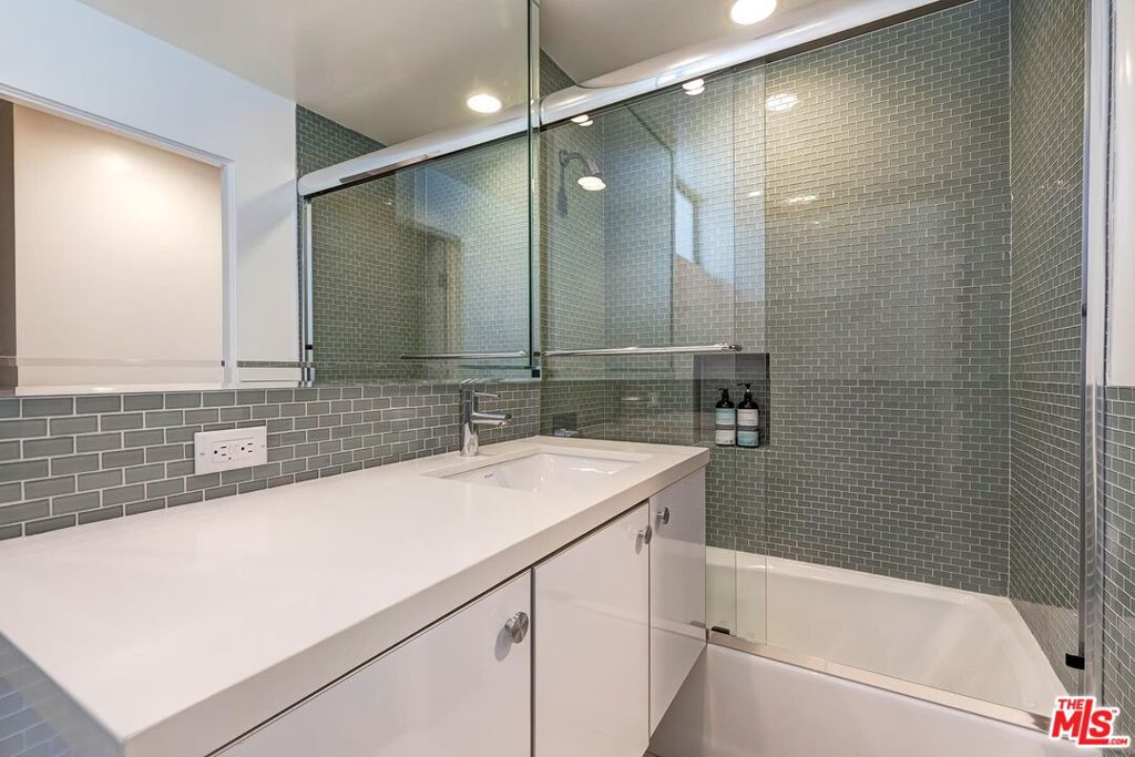 111 Eastwind Street Property Photo 47