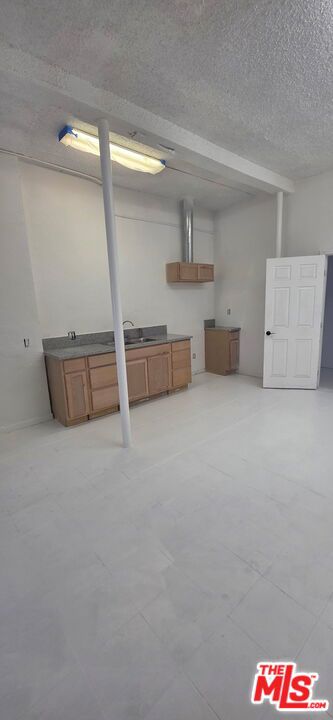 5151 S Western Avenue Property Photo 10