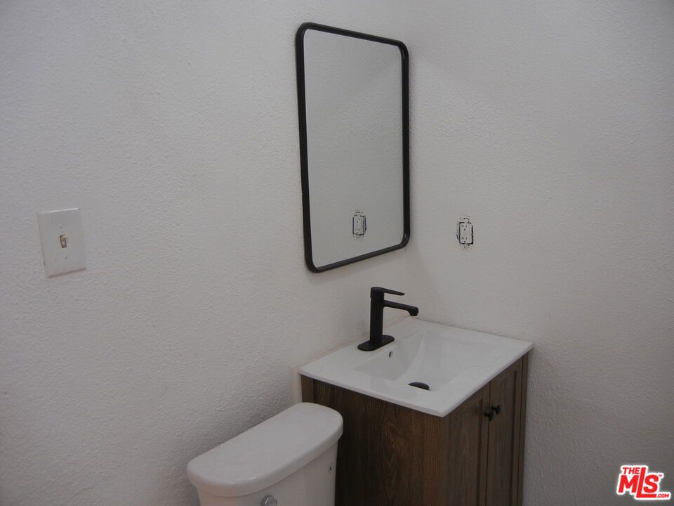 5151 S Western Avenue Property Photo 20