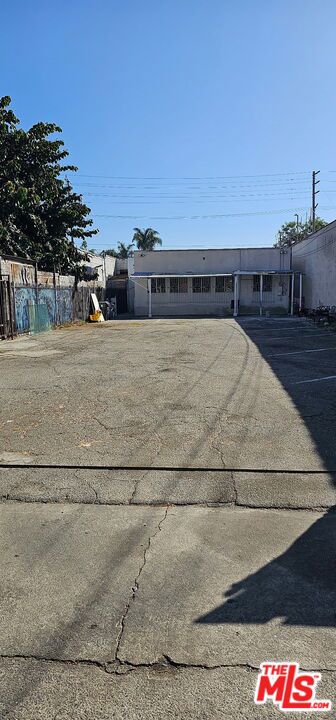 5151 S Western Avenue Property Photo 38