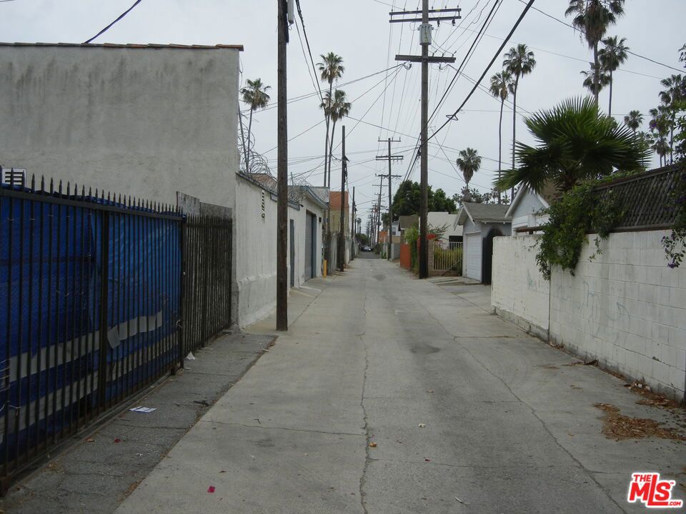 5151 S Western Avenue Property Photo 44