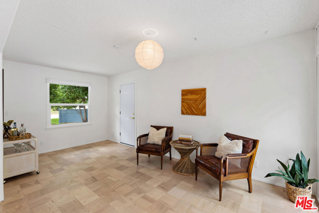 22736 Cantlay Street Property Photo 8
